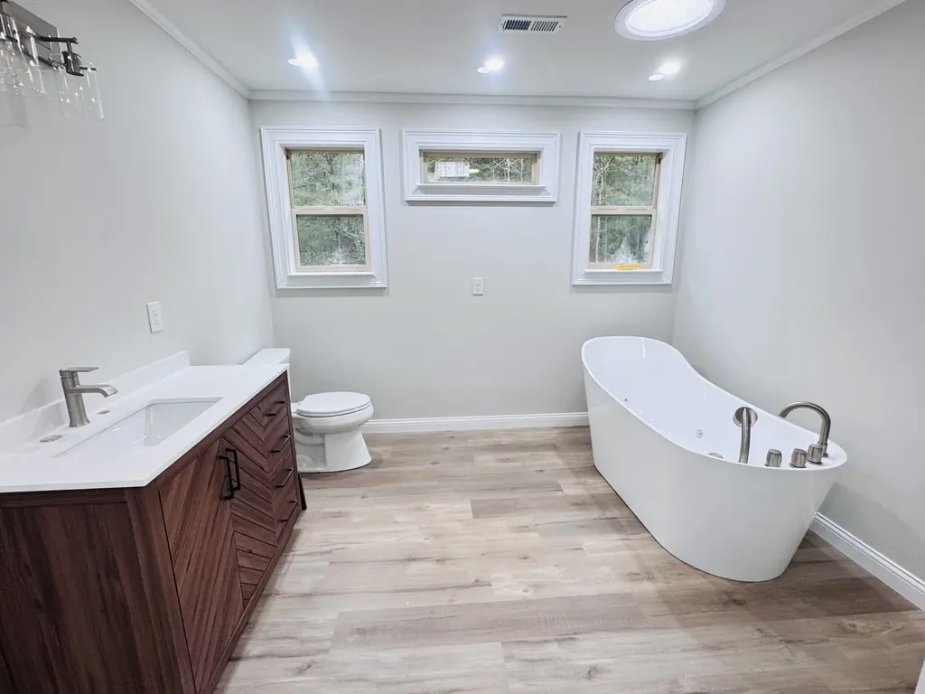 Bathroom walls and ceiling painted light gray