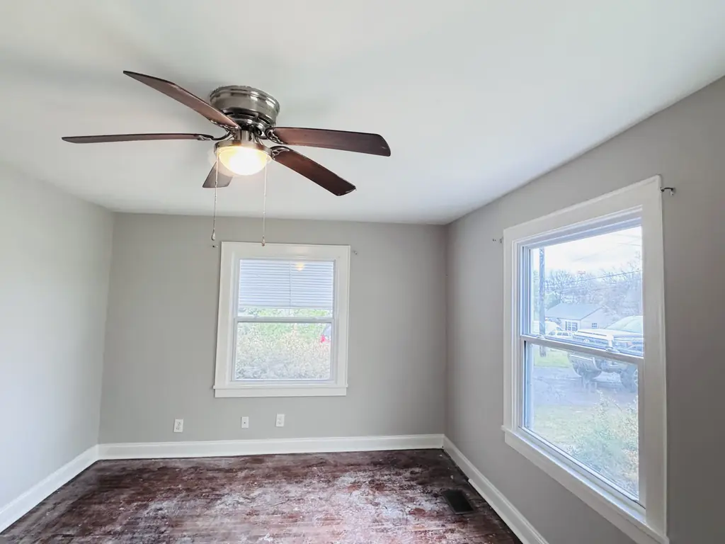 Bedroom painted gray